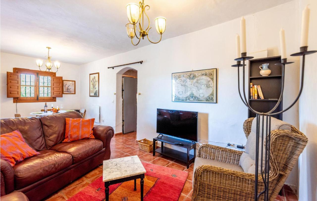 Pet Friendly Home In Iznate With Kitchen Málaga Kültér fotó