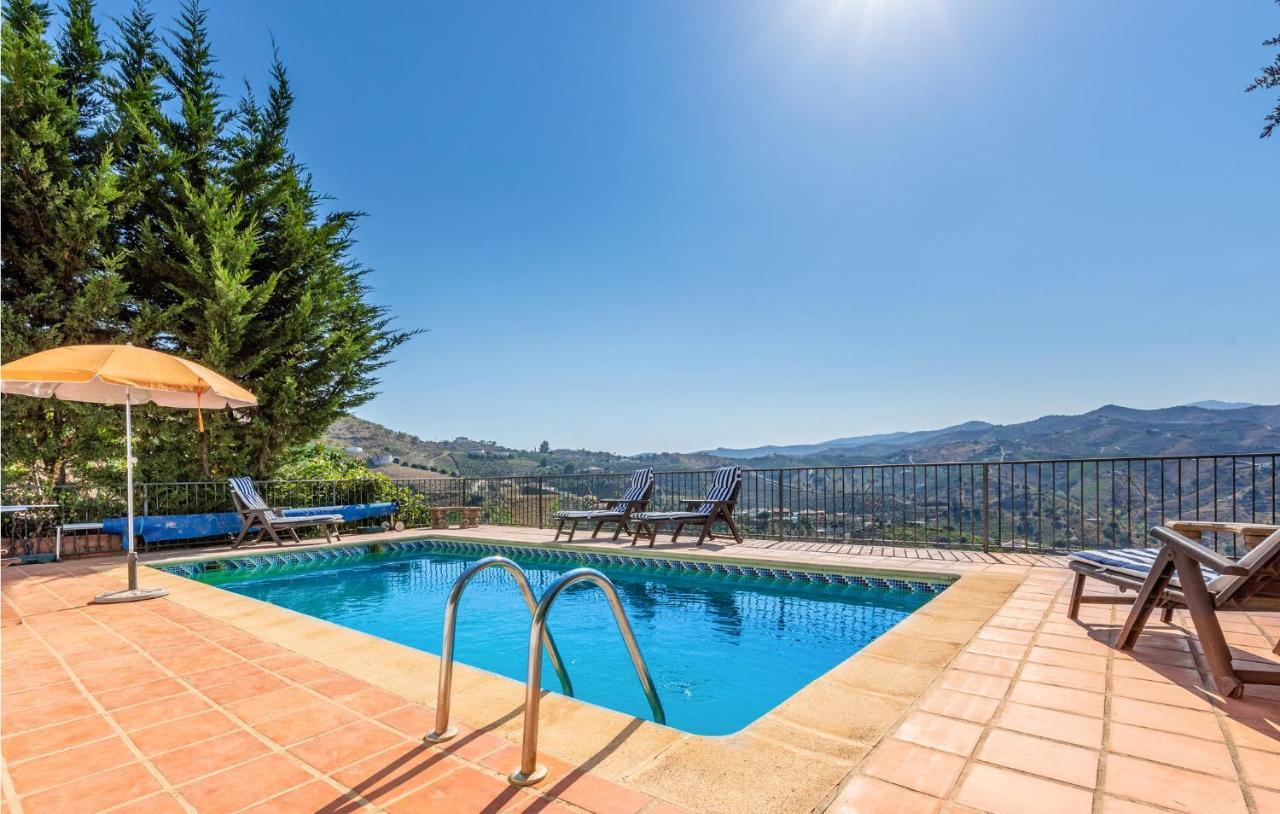 Pet Friendly Home In Iznate With Kitchen Málaga Kültér fotó