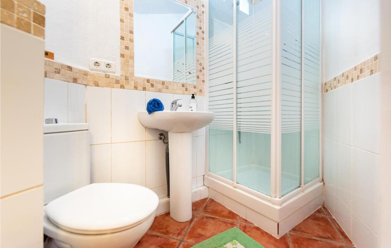 Pet Friendly Home In Iznate With Kitchen Málaga Kültér fotó