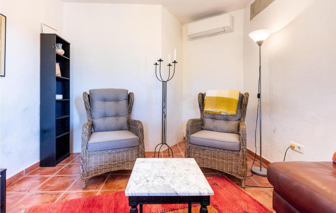 Pet Friendly Home In Iznate With Kitchen Málaga Kültér fotó